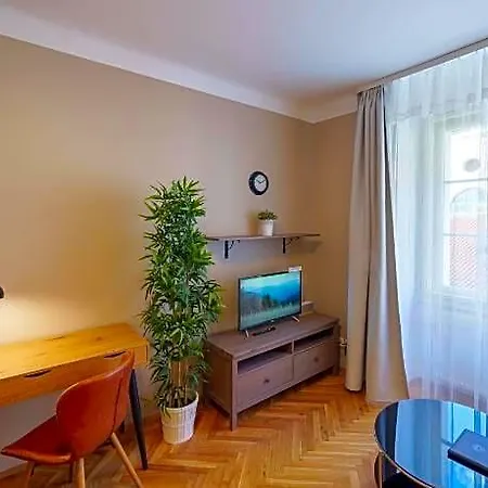Appartement Old Town - Templova *