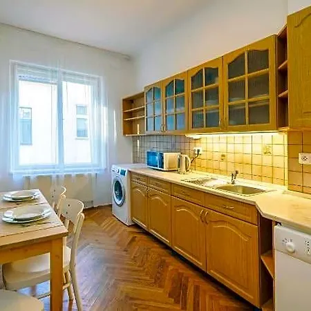 Apartment Old Town - Templova *